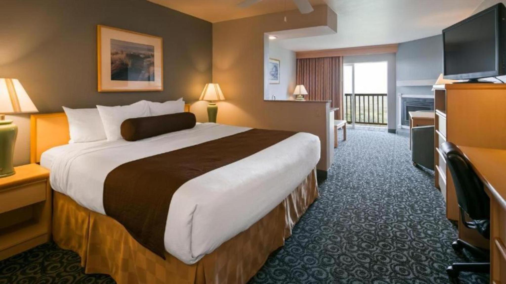 Lighthouse Suites Inn Ошен Шорс Экстерьер фото